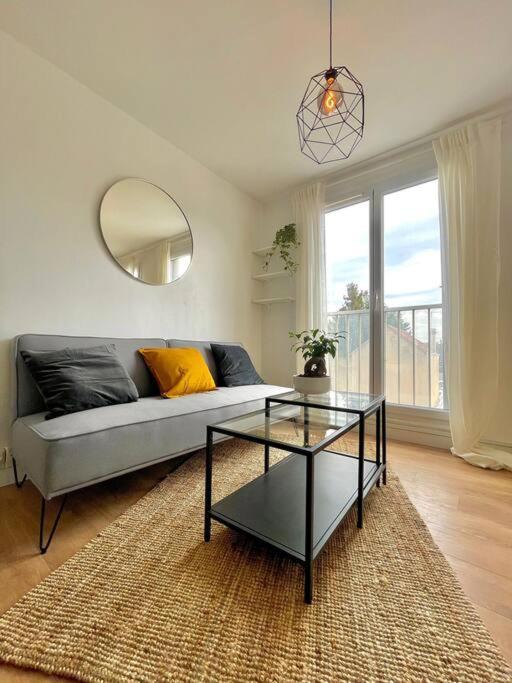 Superbe Studio Avec Parking Gratuit Sur Place Paray-Vieille-Poste Zewnętrze zdjęcie